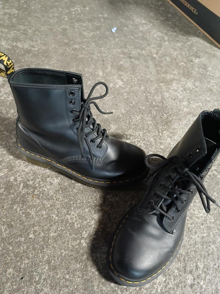 Dr. Martens maat 40 - Zo goed als nieuw, Zwart, Lage of Enkellaarzen, Ophalen of Verzenden, Dr. Martens