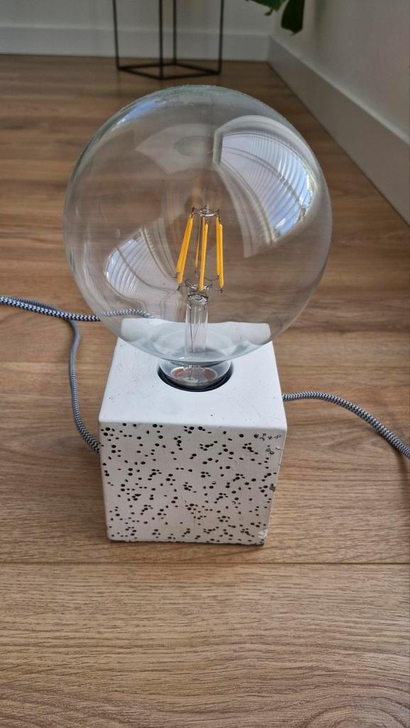 Housevitamin lamp 25cm hoog - Zo goed als nieuw, Huis en Inrichting, Lampen | Tafellampen, Zo goed als nieuw, Minder dan 50 cm