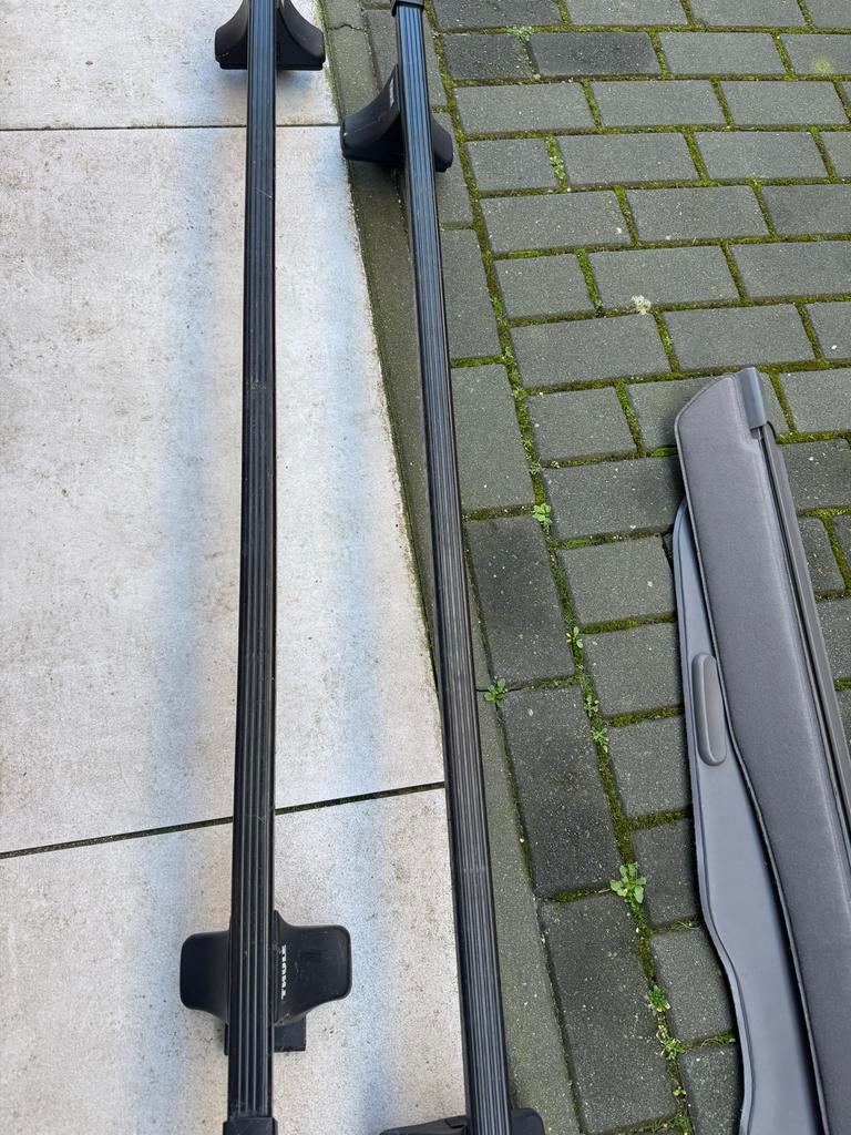 Thule Dakdragers Chrysler Grand Voyager - Afstelbaar, Ophalen, Gebruikt