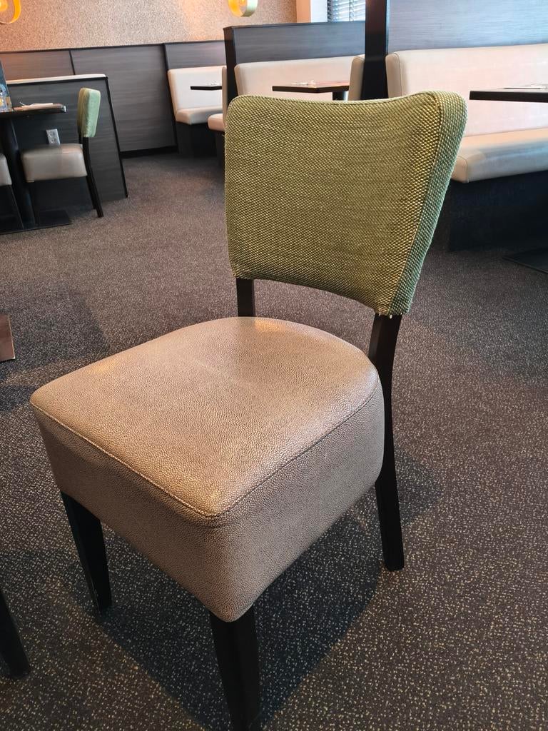 40 Horeca Stoelen - Zo goed als nieuw - Eind Mei beschikbaar, Zakelijke goederen, Horeca | Meubilair en Inrichting, Ophalen