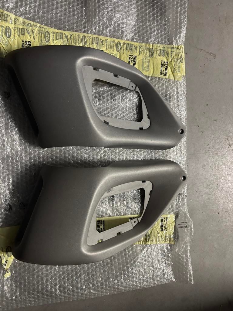 Nieuwe set grijze radiateurfront kappen Gilera Runner nos, Verzenden, Nieuw, Kap, Overige merken