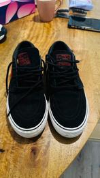 Nike schoenen 37,5 nummer, Ophalen of Verzenden, Zo goed als nieuw, Schoenen