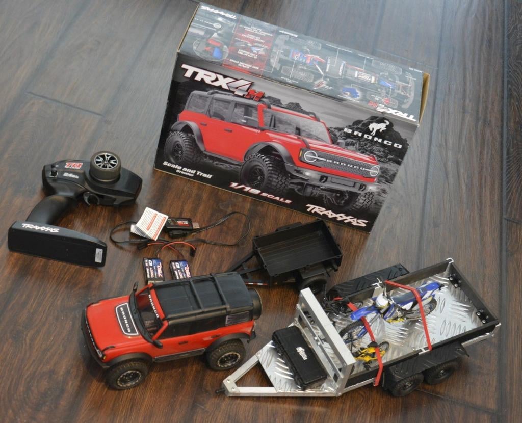 Traxxas TRX4-M Ford Bronco, Hobby en Vrije tijd, Modelbouw | Radiografisch | Auto's, Ophalen, Zo goed als nieuw, Auto offroad