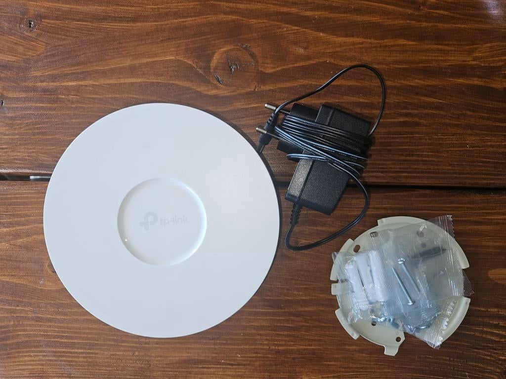 TP-Link Omada EAP610, Computers en Software, Accesspoints, Ophalen of Verzenden, Zo goed als nieuw, TP-Link