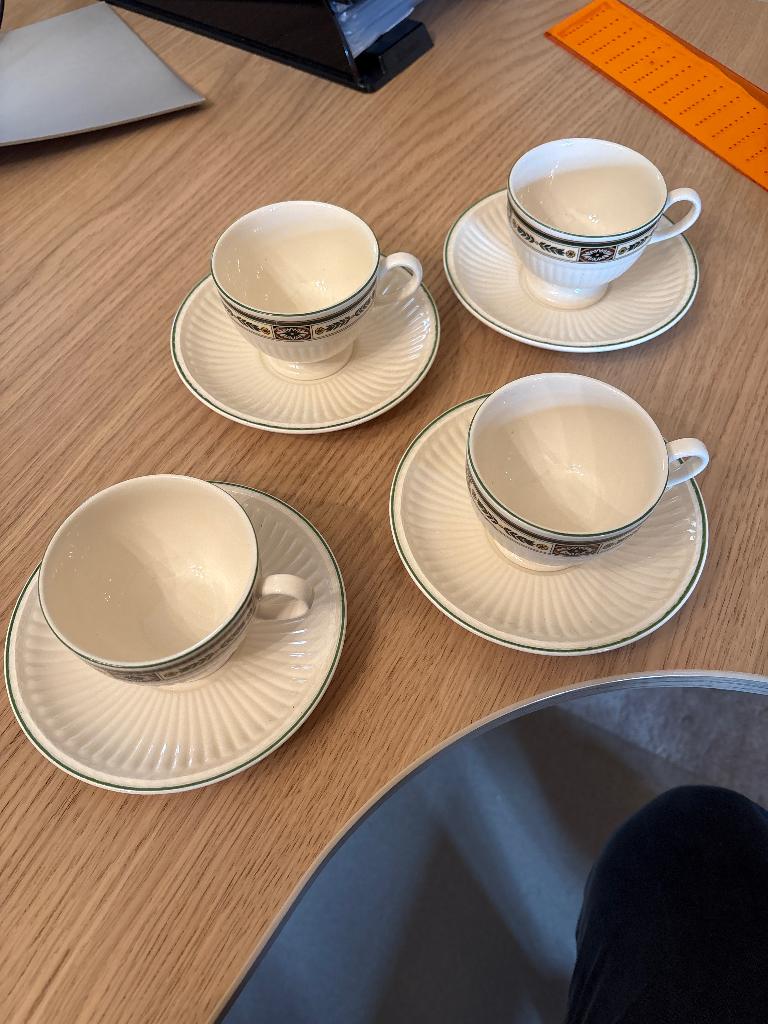 Wedgwood Queen’s Ware espresso kopjes - 4 stuks, Nieuw, Ophalen of Verzenden, Wedgwood, Kop(pen) en/of Schotel(s)