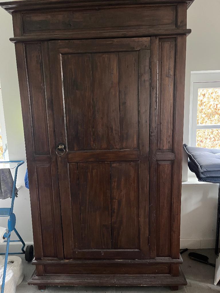 Donkerbruine houten kast, Antiek en Kunst, Antiek | Meubels | Kasten, Ophalen