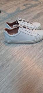 Hele mooie schoenen van Hugo Boss, Wit, Ophalen of Verzenden, Hugo Boss, Sneakers of Gympen