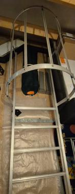 Te koop kooiladder / vluchtladder / gebouwladder, Doe-het-zelf en Verbouw, Ophalen, Zo goed als nieuw, Ladder, 2 tot 4 meter
