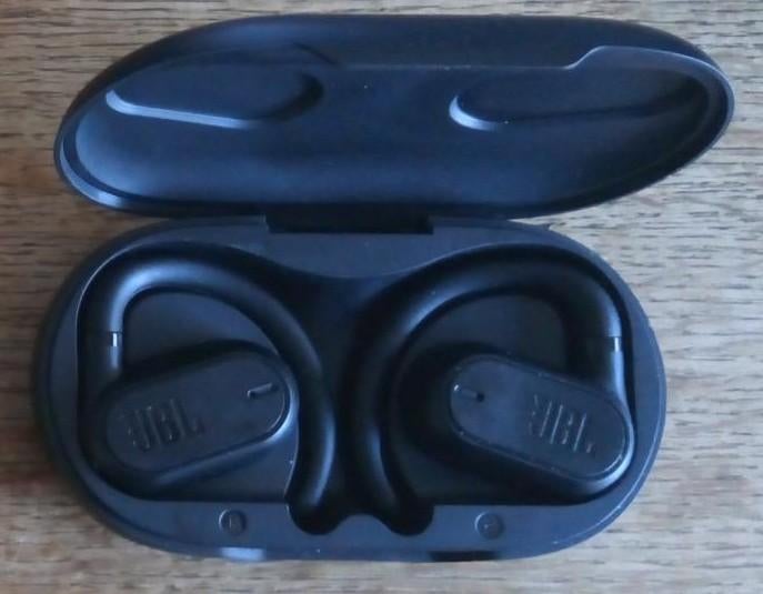 Gevraagd soundgear sense oplaadcase, Ophalen of Verzenden, Overige merken