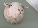 Schattige pluchen schapenkop wanddecoratie, Ophalen of Verzenden, Zo goed als nieuw