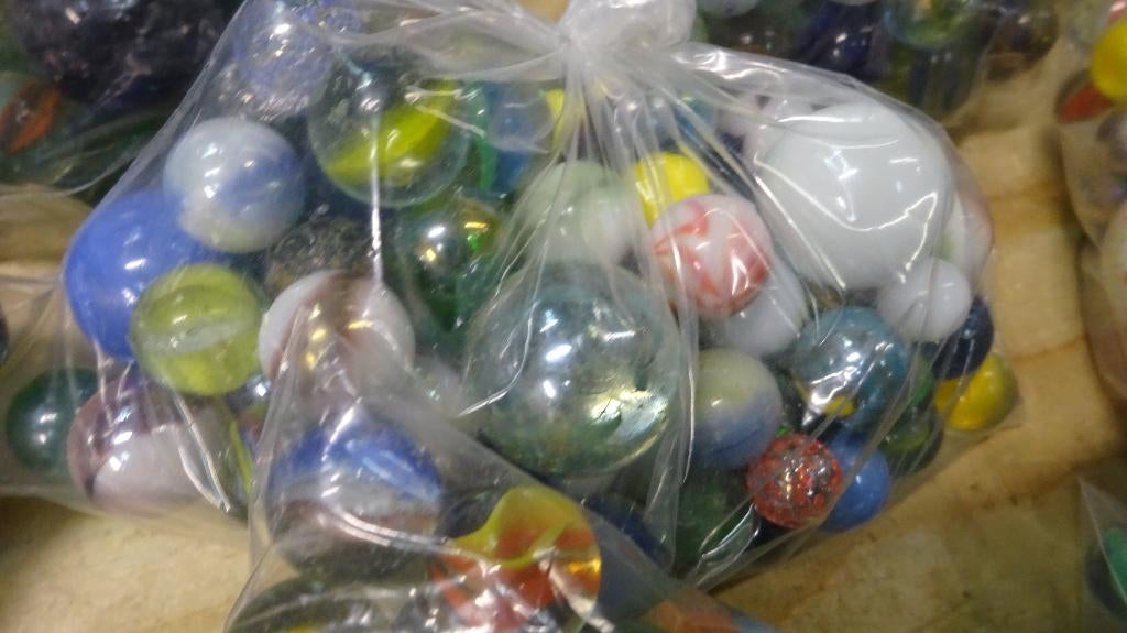 Diverse knikkers in zakjes, Kinderen en Baby's, Speelgoed | Buiten | Los speelgoed, Gebruikt, ., Ophalen of Verzenden, .