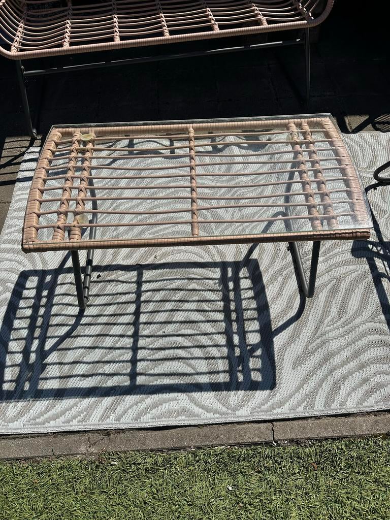 Salontafel voor buiten van riet met glasplaat, Tuin en Terras, Tuintafels, Ophalen, Gebruikt, Overige materialen