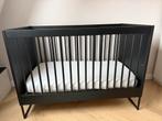 Kidsmill modular babybed zwart incl. Matras, Ophalen, Gebruikt, Ledikant