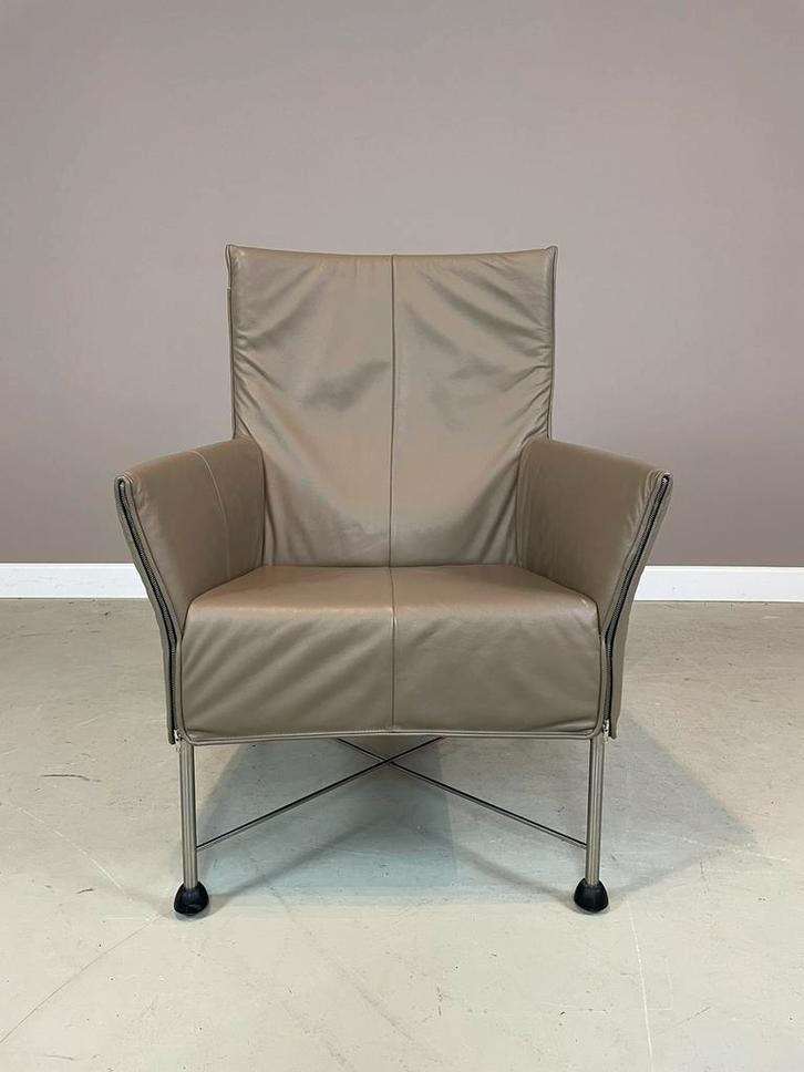 Montis Charly fauteuil Gerard van den Berg in goede staat, Huis en Inrichting, Fauteuils, Gebruikt, Leer, Metaal, Ophalen