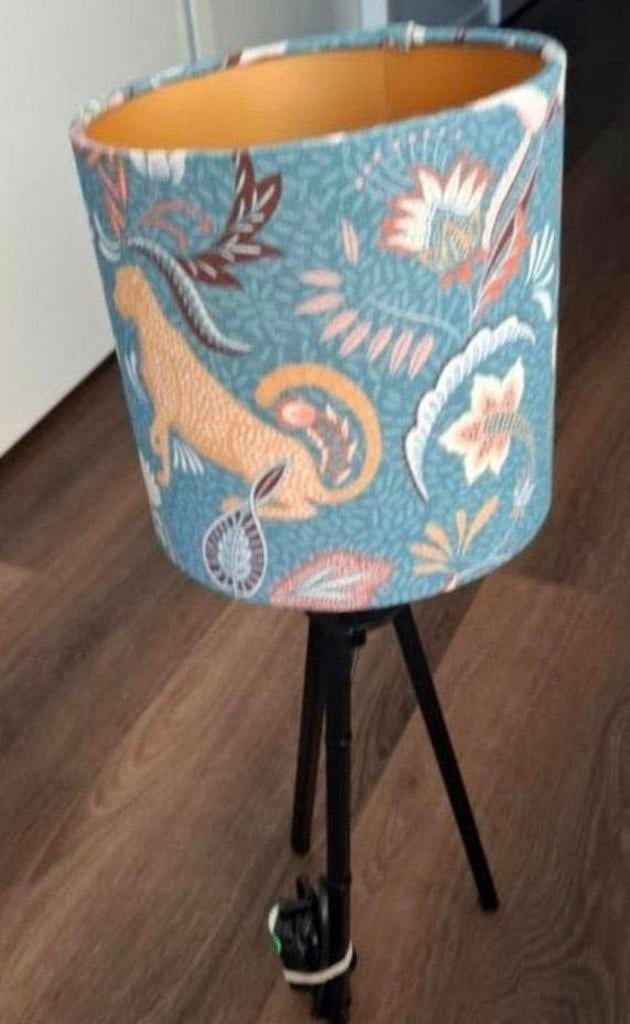 Unieke handgemaakte lampenkap met kleurrijke dierenprint, Dierenprint, Speels, Modern, 25 tot 50 cm, Rond, Ophalen of Verzenden