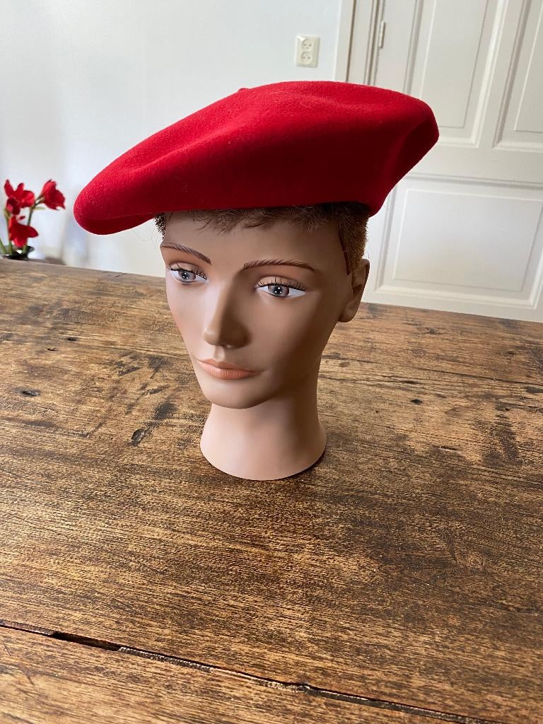 Hoed - Alpino - rood scheerwol, Ophalen of Verzenden, Zo goed als nieuw, One size fits all, Hoed