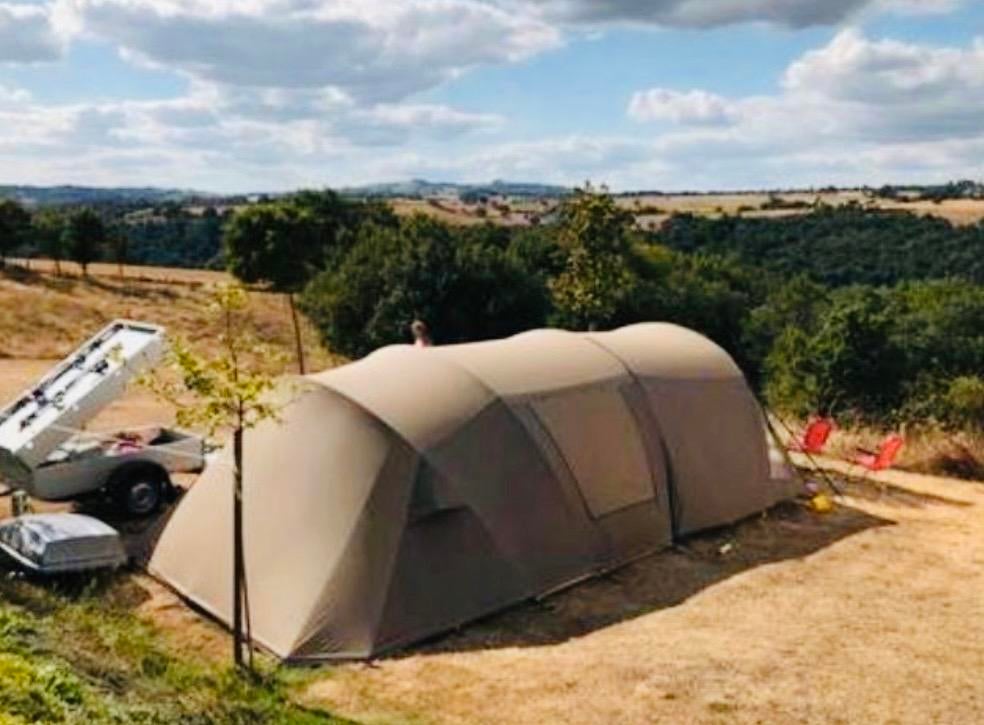 Falco Havik 4000 - 5 pers familietent in goede staat, Caravans en Kamperen, Ophalen, Gebruikt, Tot en met 6