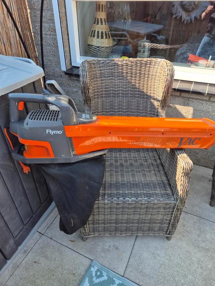 Flymo bladblazer / zuiger - Gebruikt, goede staat, Tuin en Terras, Bladblazers, Gebruikt, Handgedragen, Elektrisch, Met opvangzak