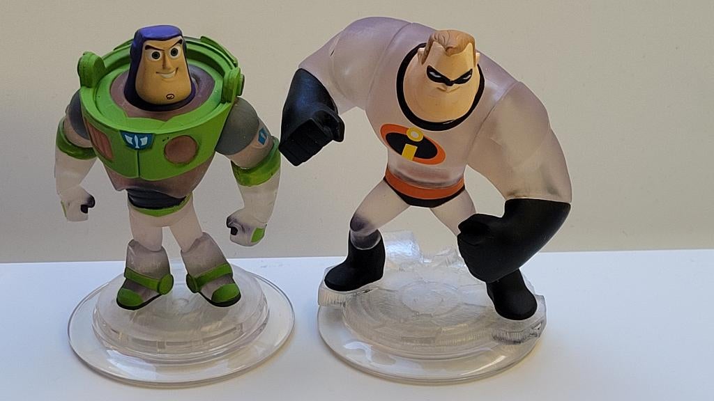 Disney Infinity Crystal Buzz Lightyear en Mr. Incredible, Avontuur en Actie, 2 spelers, Ophalen of Verzenden, Zo goed als nieuw