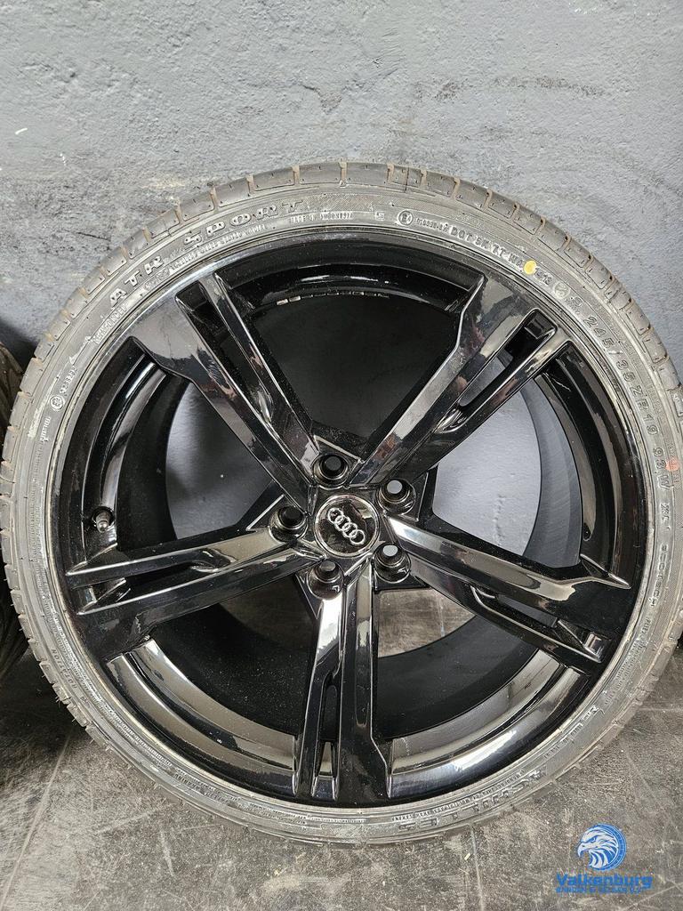 8mm! Originele Audi A5 S5 B9 8W Ramus 19 inch zwarte velgen, 19 inch, -, -, Banden en Velgen