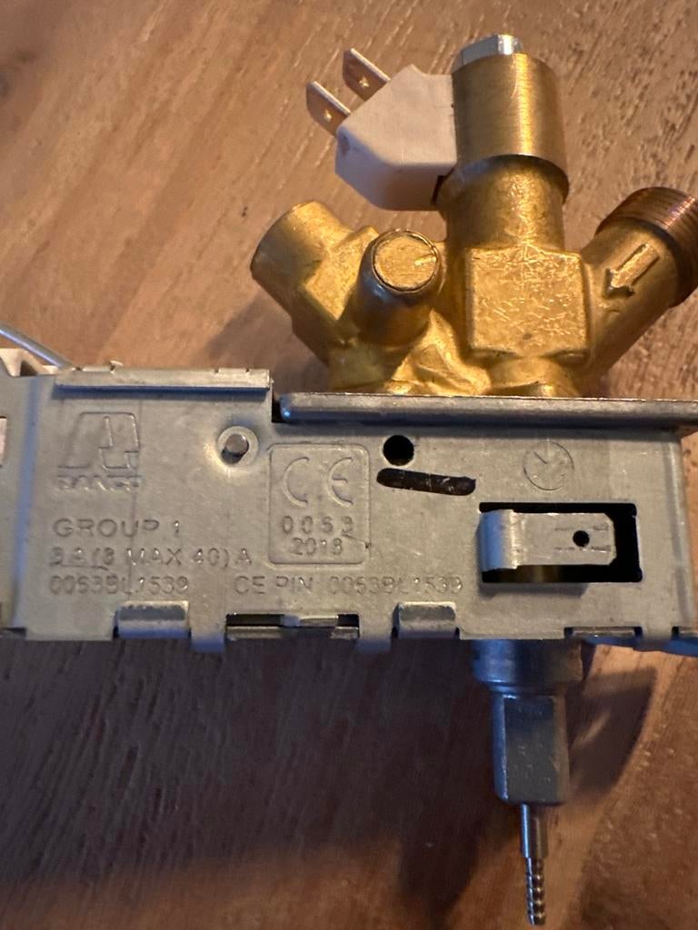 Thermostaat met gasregelblok voor Dometic koelkast, Ophalen of Verzenden, Zo goed als nieuw