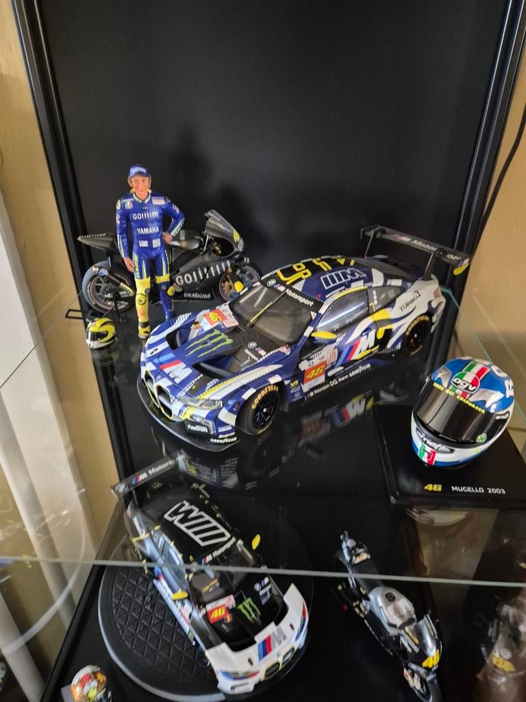 Valentino rossi minichamps, Hobby en Vrije tijd, Modelauto's | 1:5 tot 1:12, Ophalen, Zo goed als nieuw, Motor