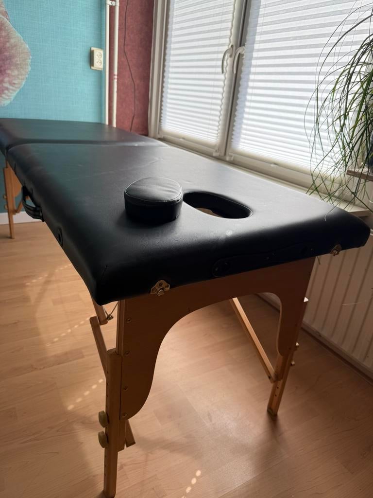 Massage tafel, inclusief accessoires, verstelbaar, zwart, Ophalen, Zo goed als nieuw, Massagetafel