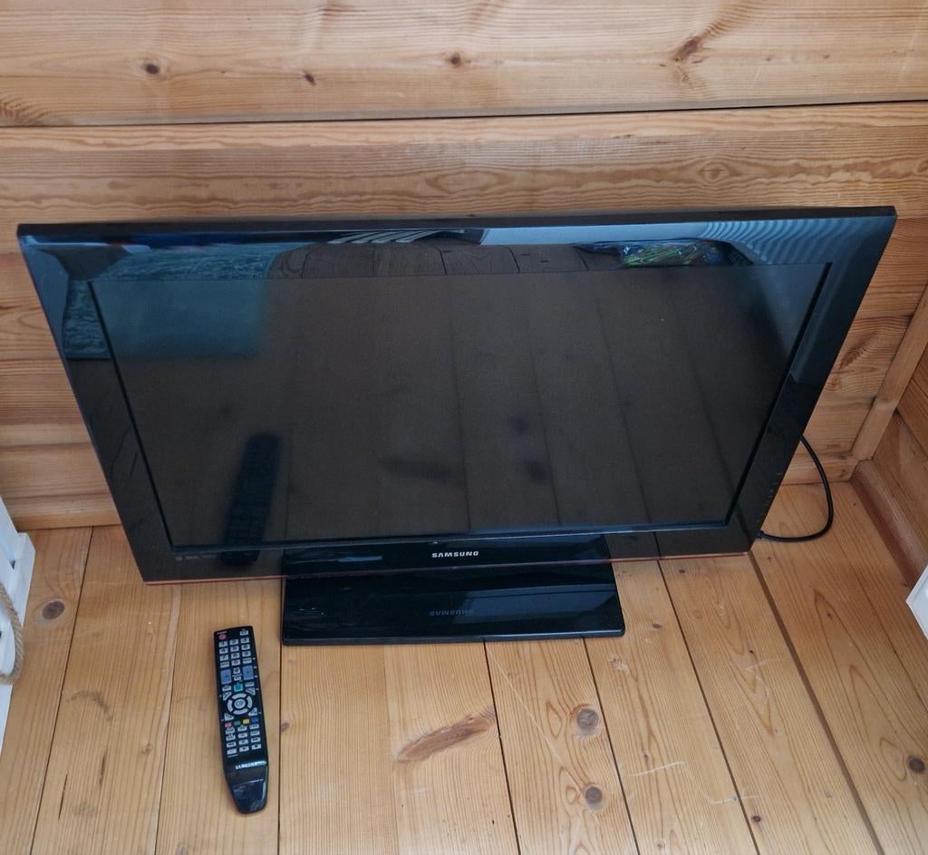 Samsung LCD tv LE32B530P7W, Ophalen, Gebruikt, 50 Hz, LCD