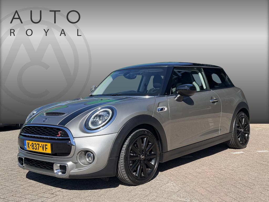 Mini Mini 2.0 Cooper S 60 Years Edition AUTOMAAT| PANORAMADA, Auto's, Mini, 1998 cc, Gebruikt, Leder, Bedrijf
