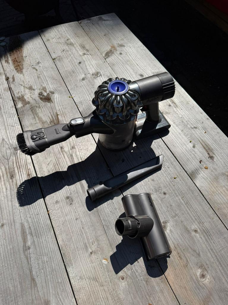 Dyson dc62, Witgoed en Apparatuur, Stofzuigers, Ophalen, Gebruikt, Reservoir, Stofzuiger