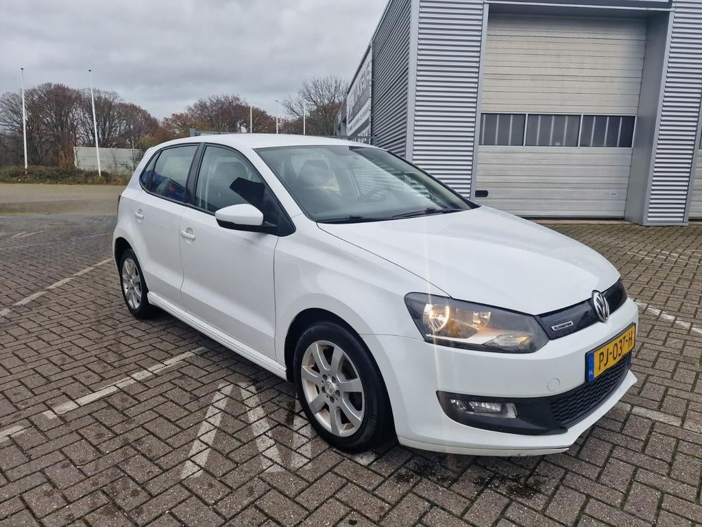 Volkswagen Polo 1.0 TSI 95PK 5D Bluemotion 2017 Wit, Auto's, Voorwielaandrijving, Stof, 40 €/maand, 95 pk