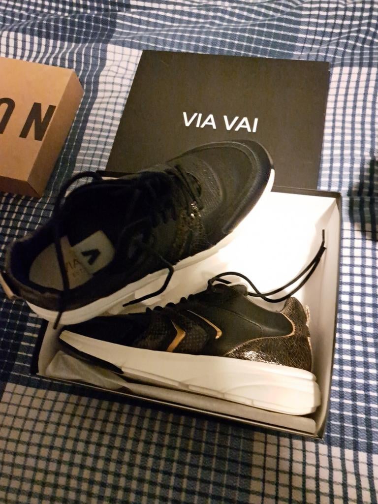 Via vai nieuwe sneakers maat 42, Kleding | Heren, Riemen en Ceinturen, Ophalen of Verzenden, Nieuw, Zwart