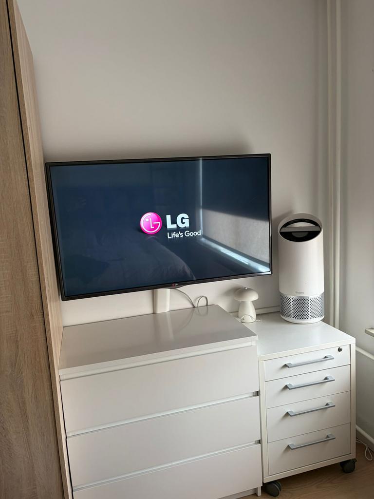 LG 50inch tv, 50 Hz, Ophalen of Verzenden, Zo goed als nieuw, 100 cm of meer