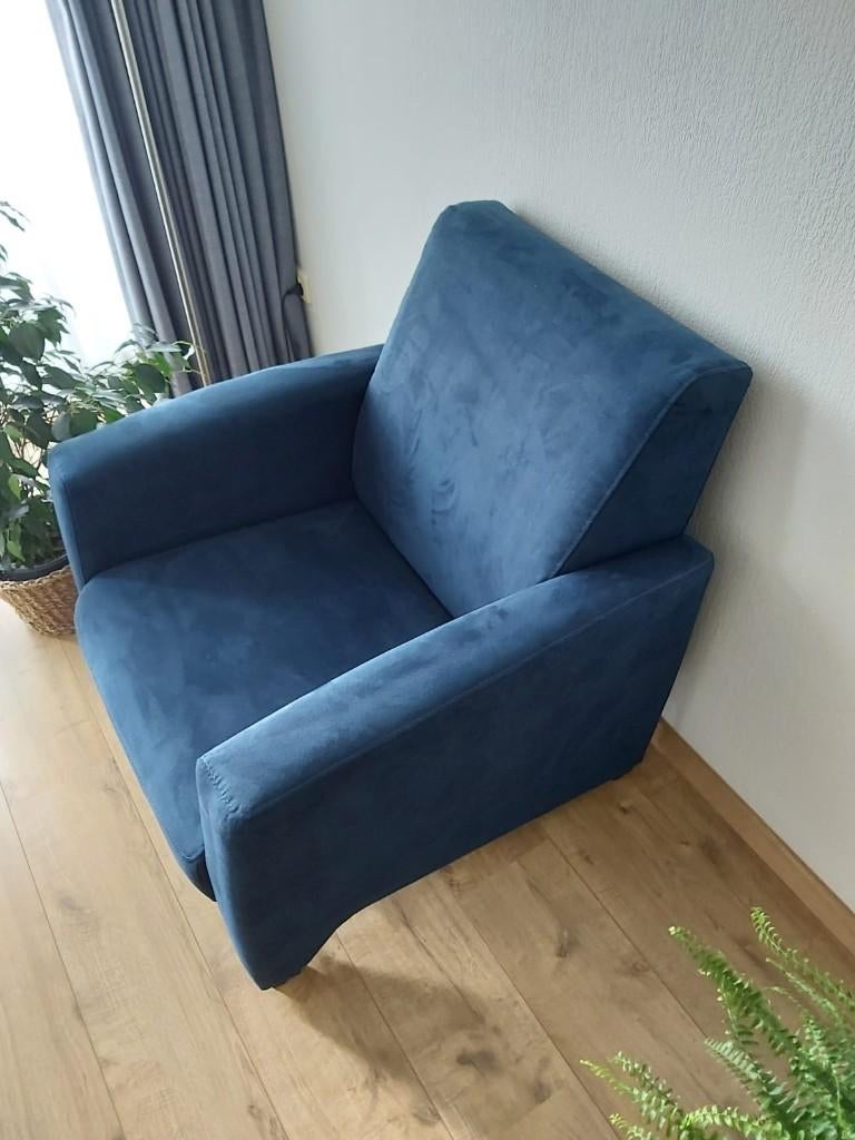 Blauwe stoel Montel. Stof montara. Nieuwstaat., Huis en Inrichting, Fauteuils, Ophalen, 75 tot 100 cm, Zo goed als nieuw, Stof