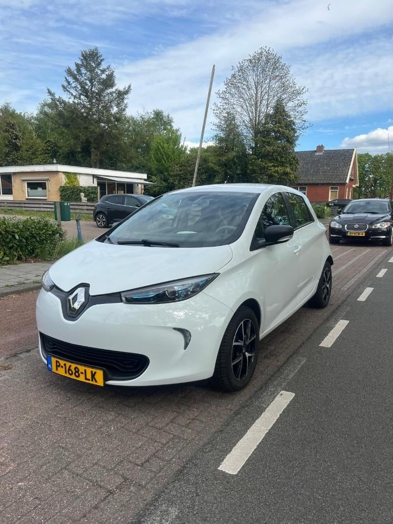 Renault ZOE R110 108pk 2018 Wit, Auto's, Stof, Electronic Stability Program (ESP), 58 pk, 135 min