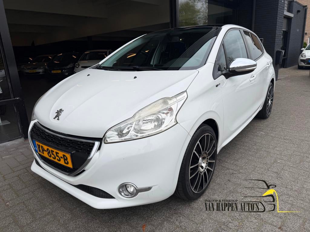 Peugeot 208 1.2 VTi Allure, Auto's, Voorwielaandrijving, Euro 5, Gebruikt, 31 €/maand