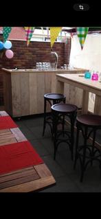 Steigerhouten bar met tap en Gamko koeler, Ophalen of Verzenden, Gebruikt, Inclusief barstoelen