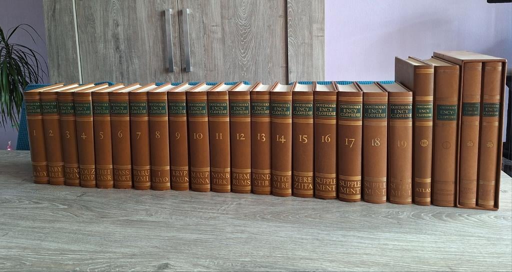 Complete serie: De Grote Oosthoek Encyclopedie, Boeken, Complete serie, Diverse auteurs, Algemeen, Ophalen