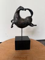 Bronzen beeld  - Springend Paard  - Corry Ammerlaan, Ophalen of Verzenden, Zo goed als nieuw, Dier