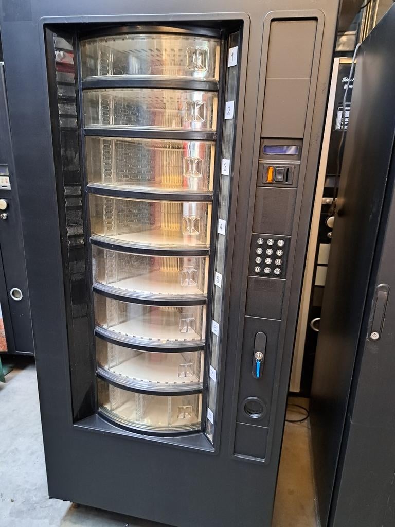 Eier / asperges automaat gekoeld, Ophalen