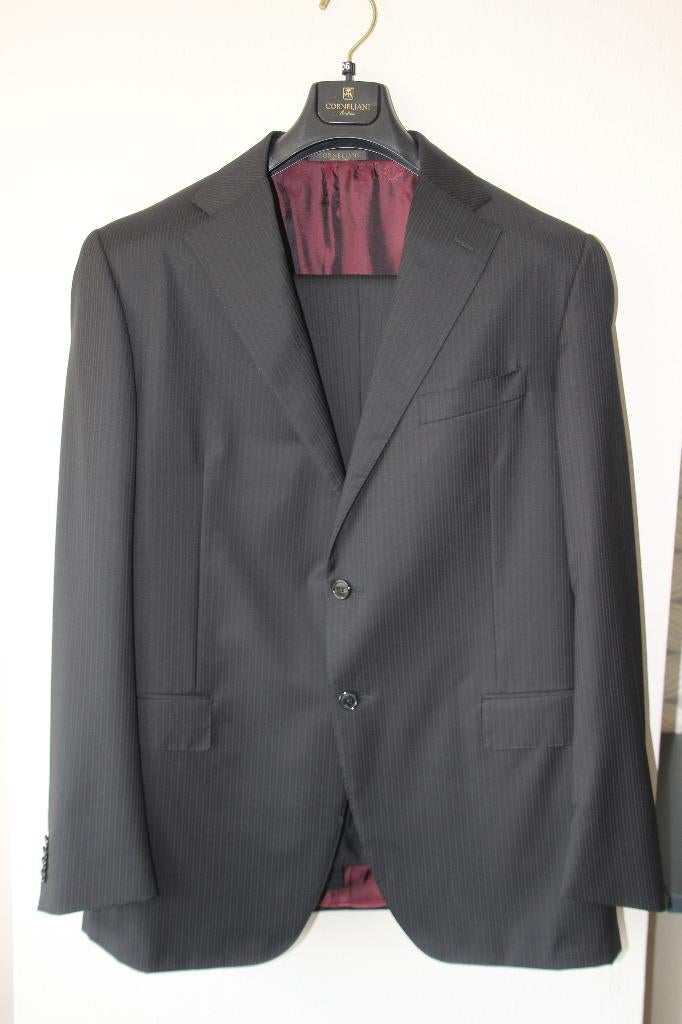 Corneliani kostuum Maat 110, Kleding | Heren, Ophalen, Overige maten, Zo goed als nieuw, Overige kleuren
