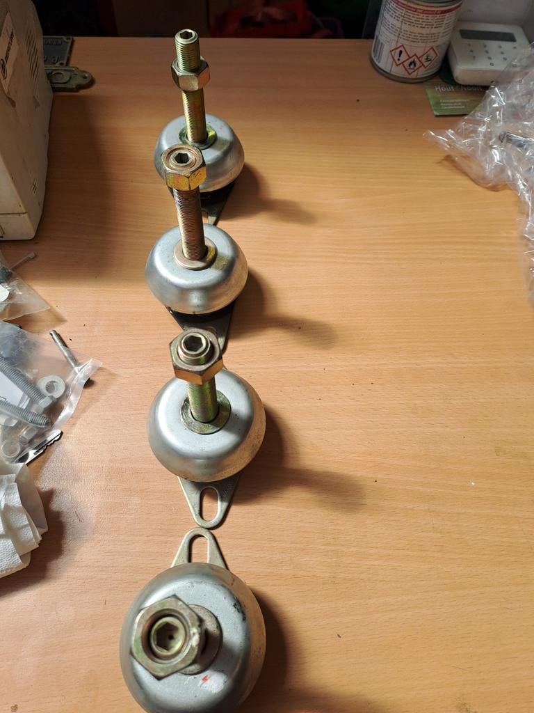 4 Motorsteunen voor lichte inboordmotoren tot 40pk, Ophalen of Verzenden, Gebruikt, Motor en Techniek, Zeilboot of Motorboot