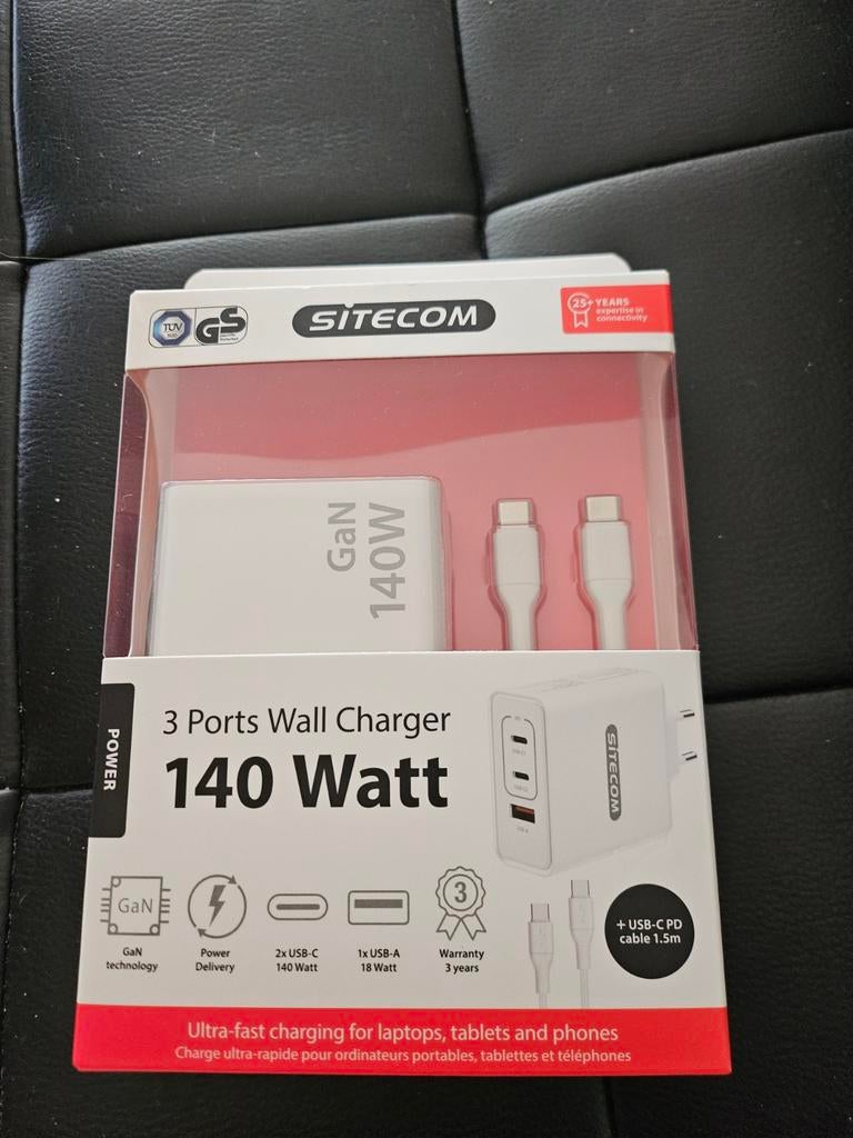 Nieuw  3 ports  Wall charger  140 watt, Telecommunicatie, Mobiele telefoons | Telefoon-opladers, Ophalen, Nieuw