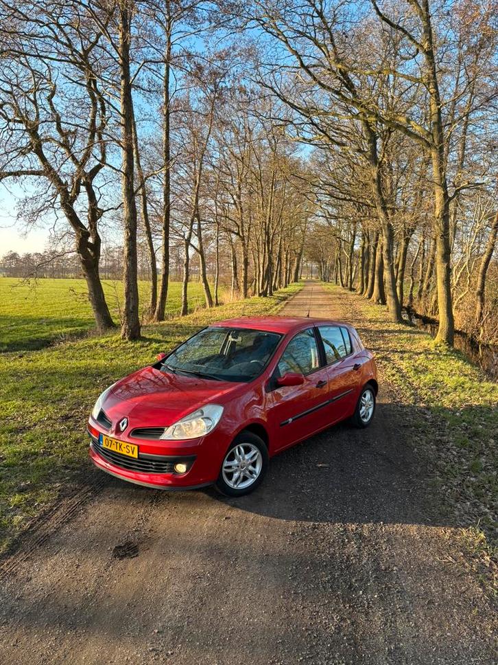 Renault Clio 1.4 16V, AIRC. | Cruise contr. Prijs vast!, Auto's, Renault, Particulier, Clio, Airconditioning, Centrale vergrendeling