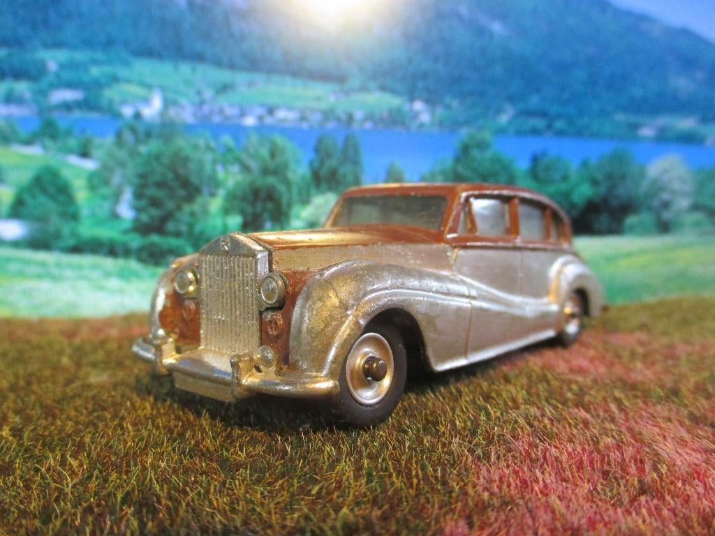 1/43 Rolls Royce Silver Wraith Dinky Toys 150 restauratie, Ophalen of Verzenden, Gebruikt, Auto, Dinky Toys