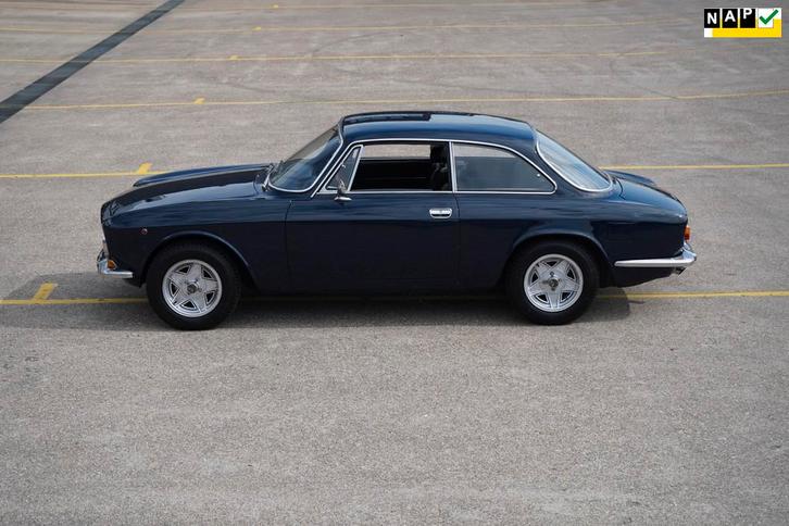 Alfa Romeo GT 1.3 Junior, Auto's, Alfa Romeo, Bedrijf, Te koop, GT, Lederen bekleding, Benzine, Coupé, Handgeschakeld, Origineel Nederlands
