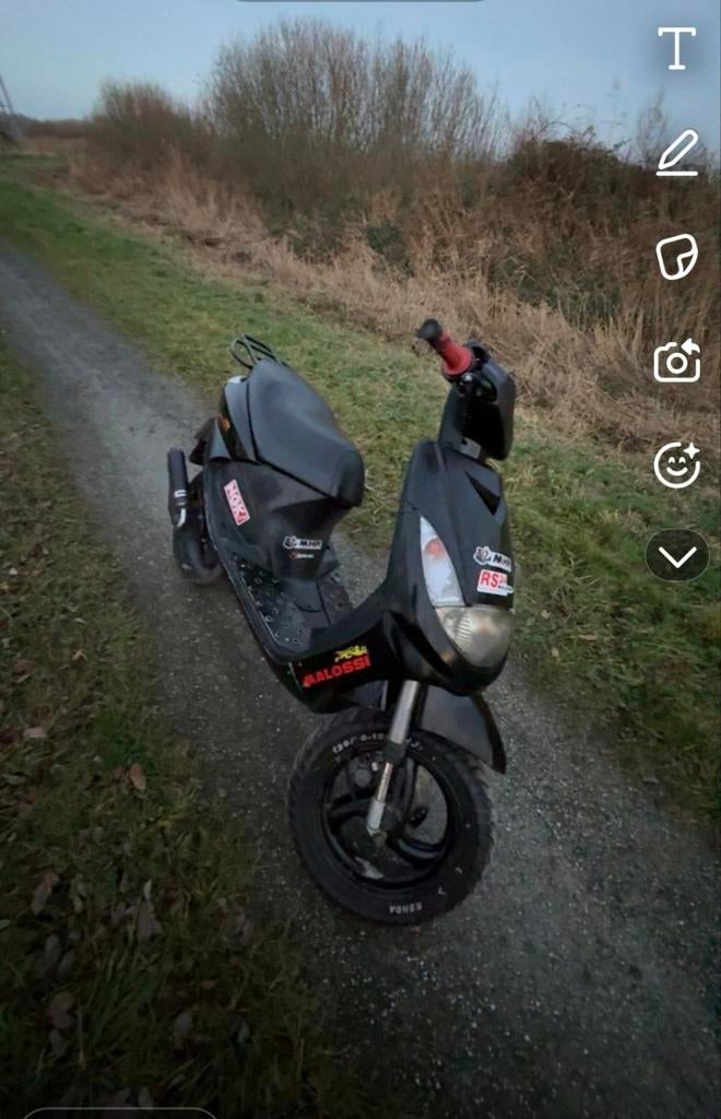 Peugeot Vivacity 70cc Airsal - Opknapper, Fietsen en Brommers, Brommeronderdelen | Scooters, Ophalen of Verzenden