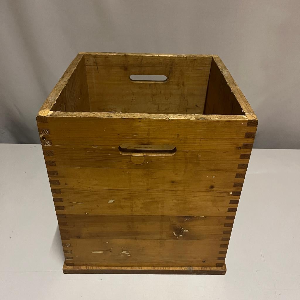 Grenen houten kruk of bak jaren 60 70, Huis en Inrichting, Krukjes, Gebruikt, Grenen, Ophalen of Verzenden, Bak