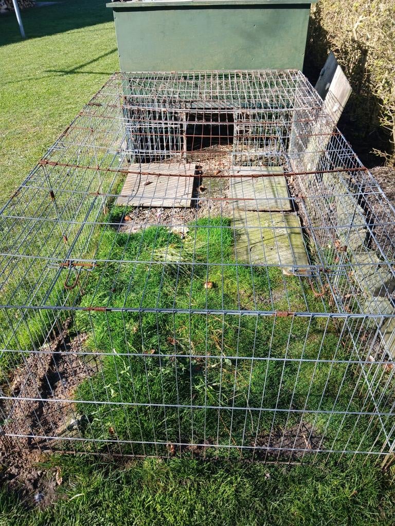 Ons konijntje is overleden    gratis konijnenhok en ren, Dieren en Toebehoren, Ophalen, Kippenhok of Kippenren