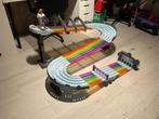 Mario Kart Regenboogbaan Hot Wheels + 5 auto's/figuren, Ophalen, Zo goed als nieuw